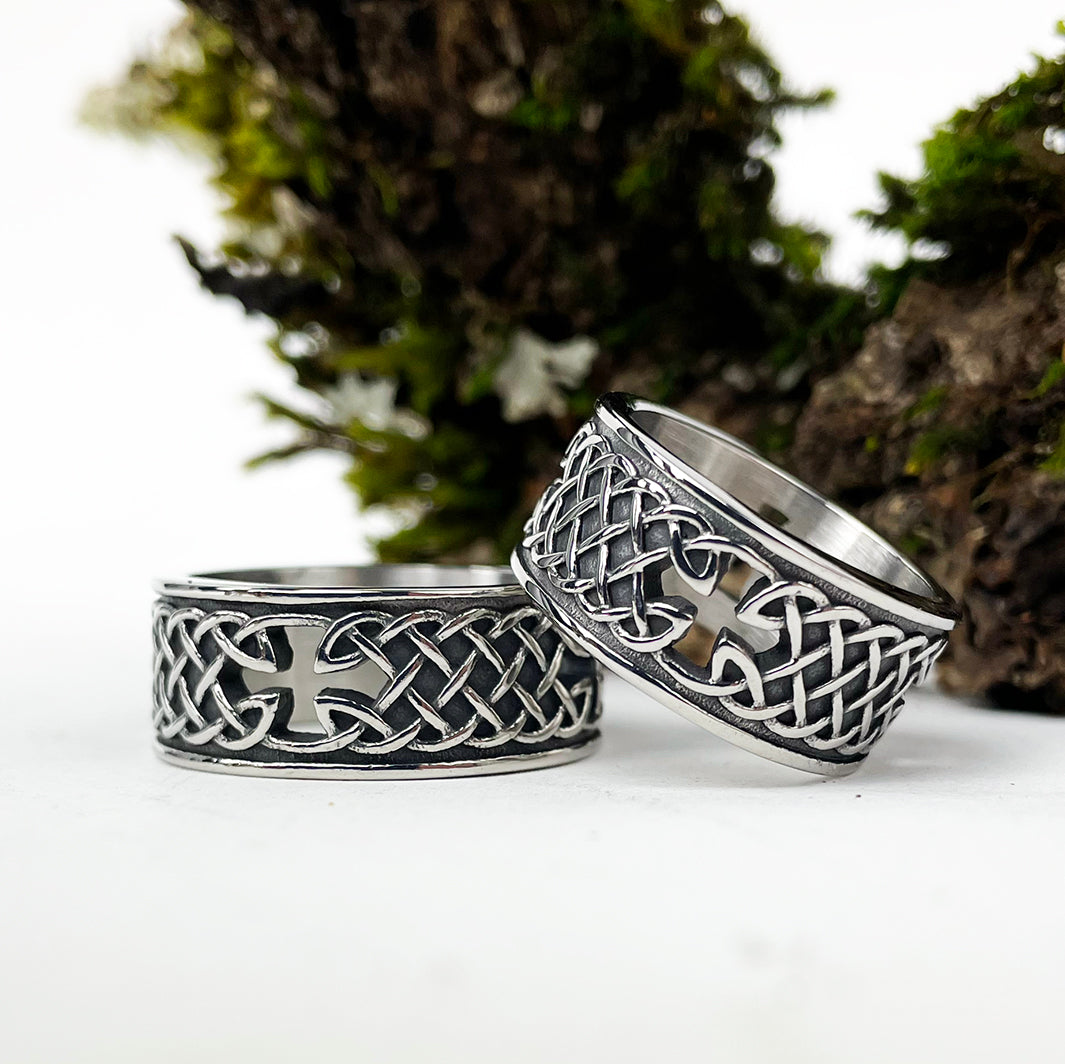 Celtic Knot Band with Cutout Cross Details