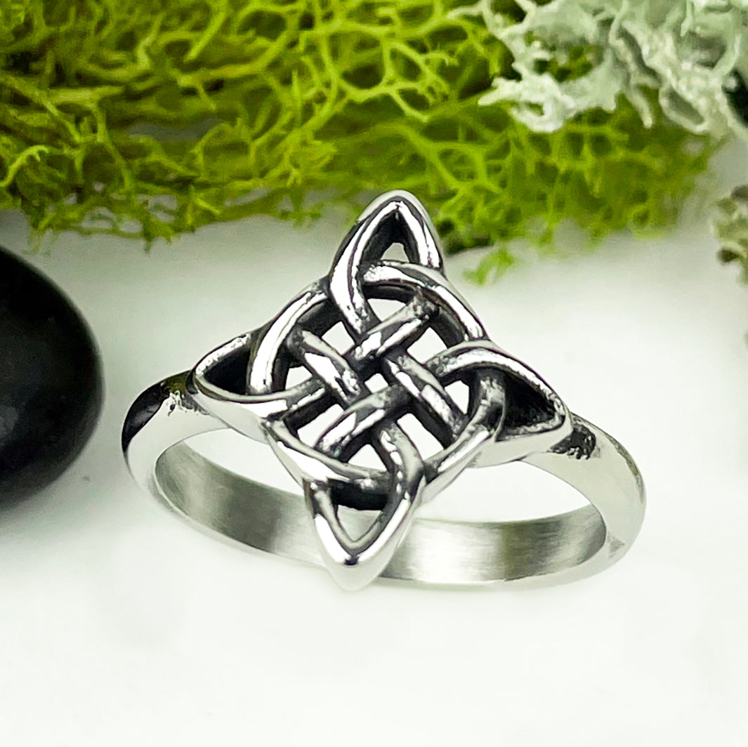 Woman's Diamond Celtic Knot Ring