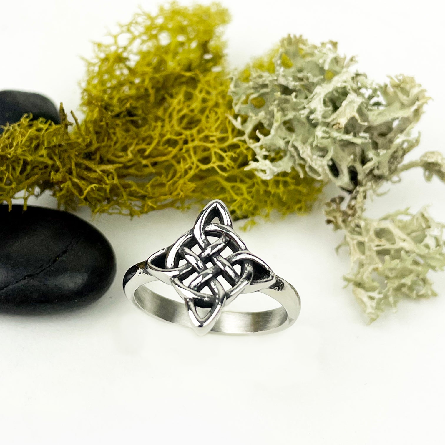 Woman's Diamond Celtic Knot Ring