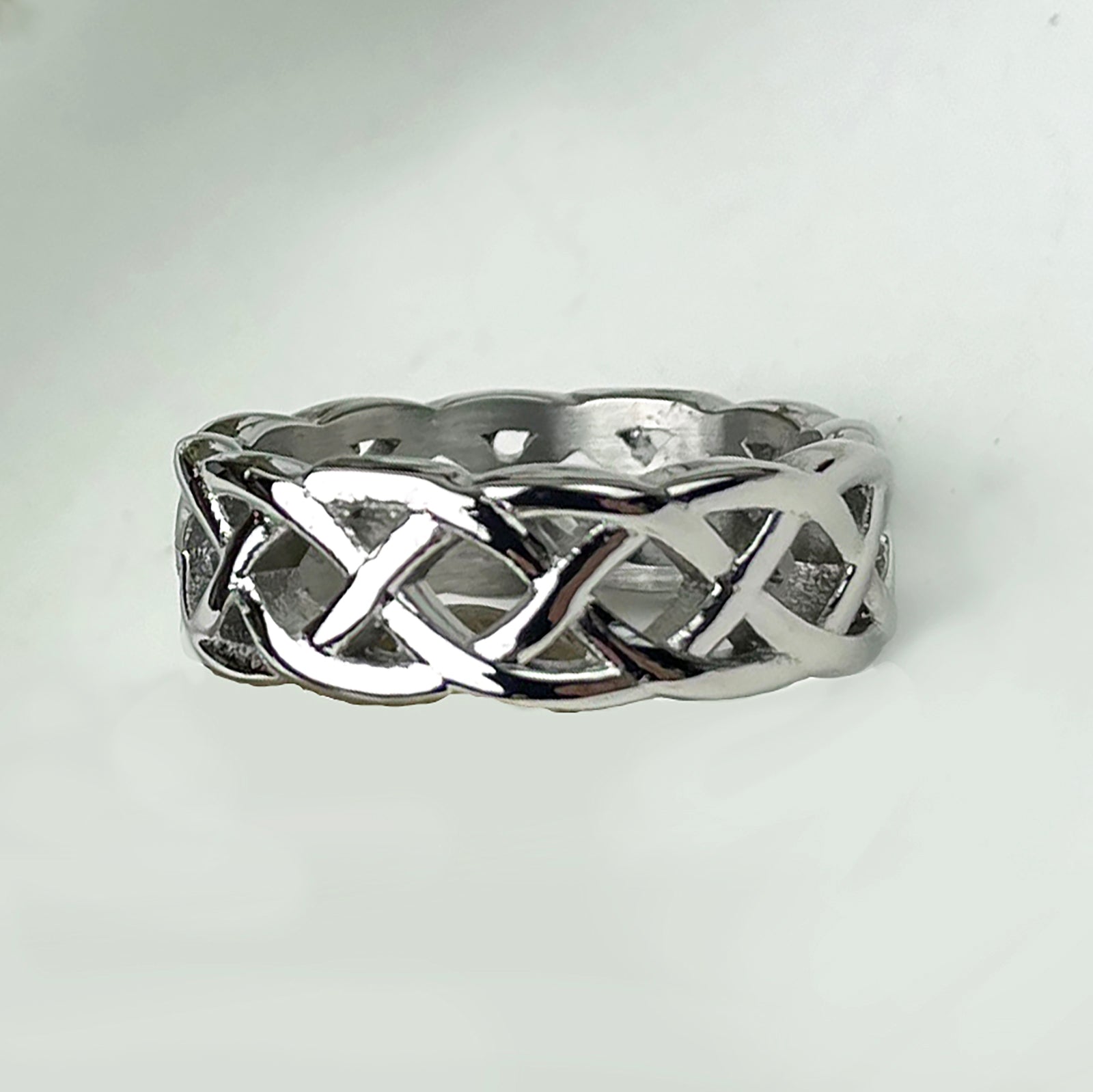 Open Celtic Knot Ring Band