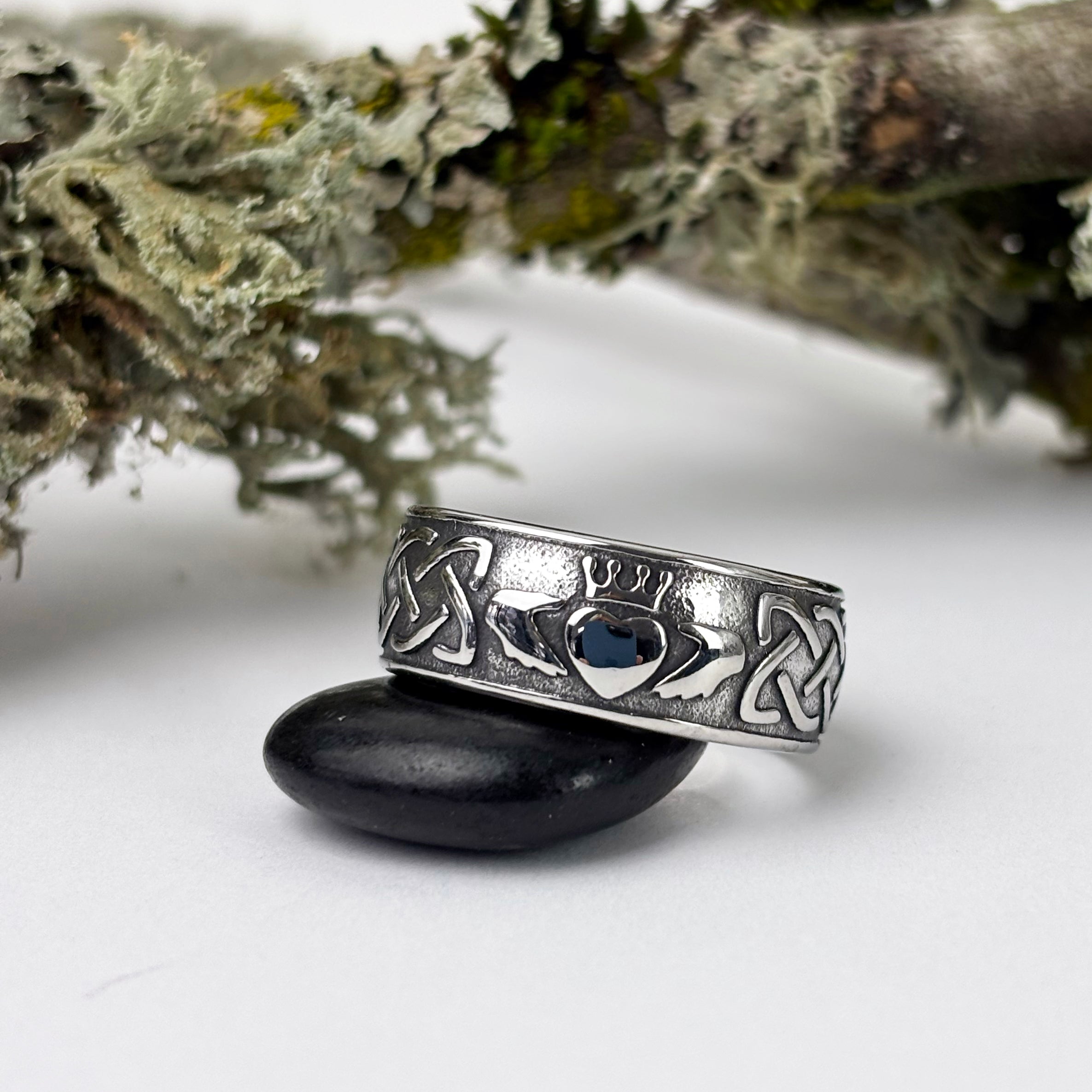 Wide Claddagh and Celtic Knot Ring Band