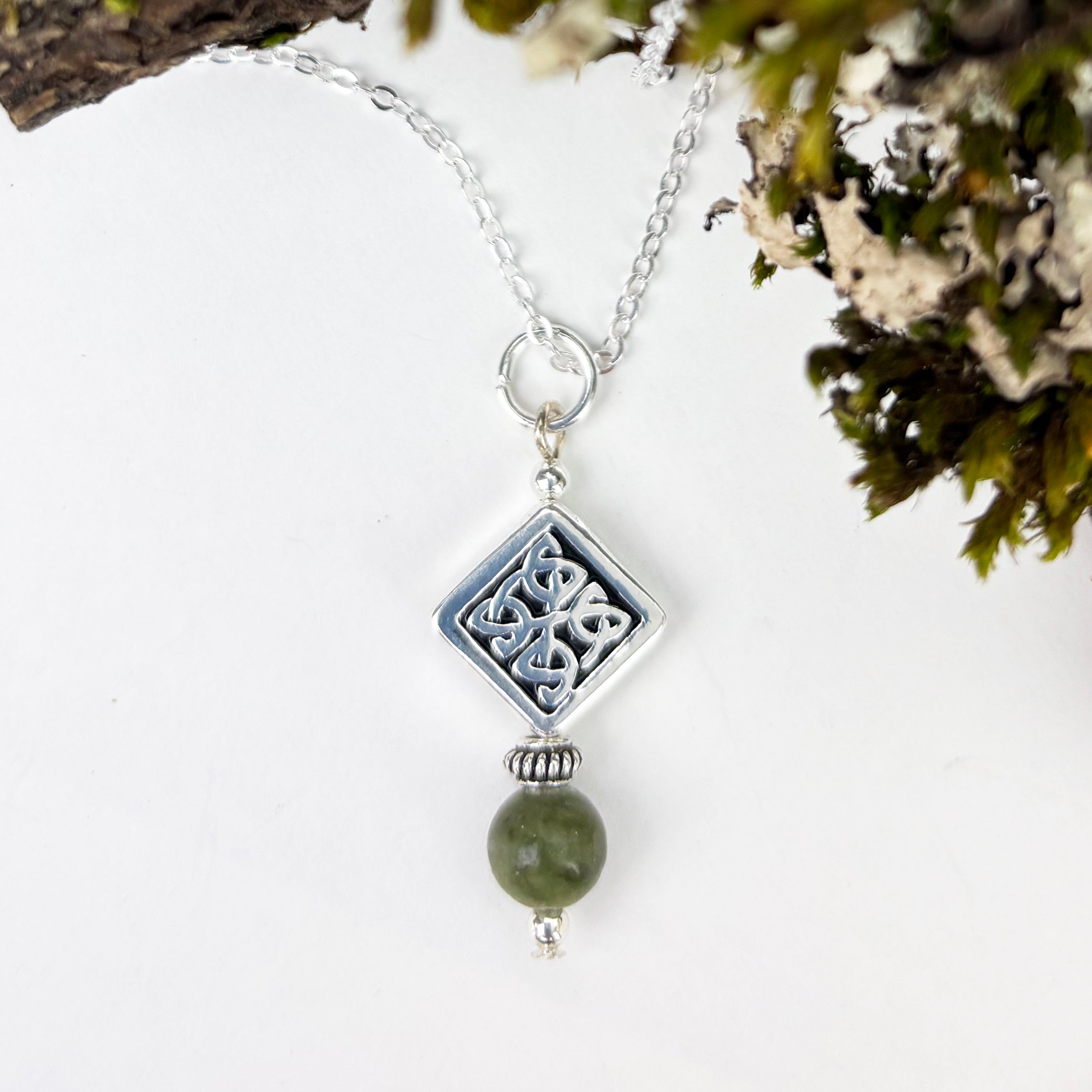 Diamond Celtic Quad knot with Connemara Marble