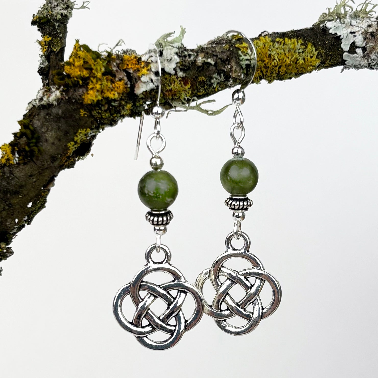 Connemara Marble with Medium Round Knot Drop
