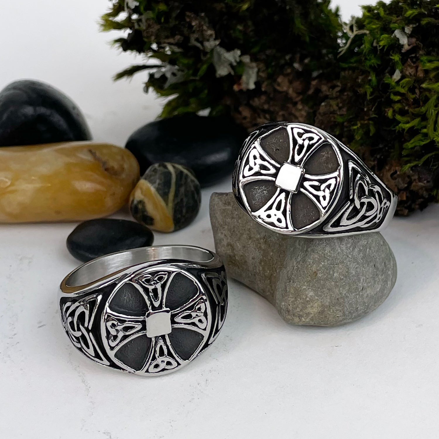 Celtic Triquetra Knot Equal-armed Cross Ring