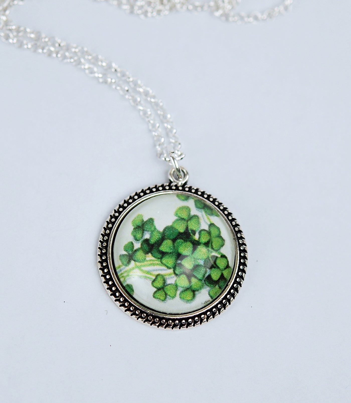 Irish Shamrocks in Beaded Bezel Pendant