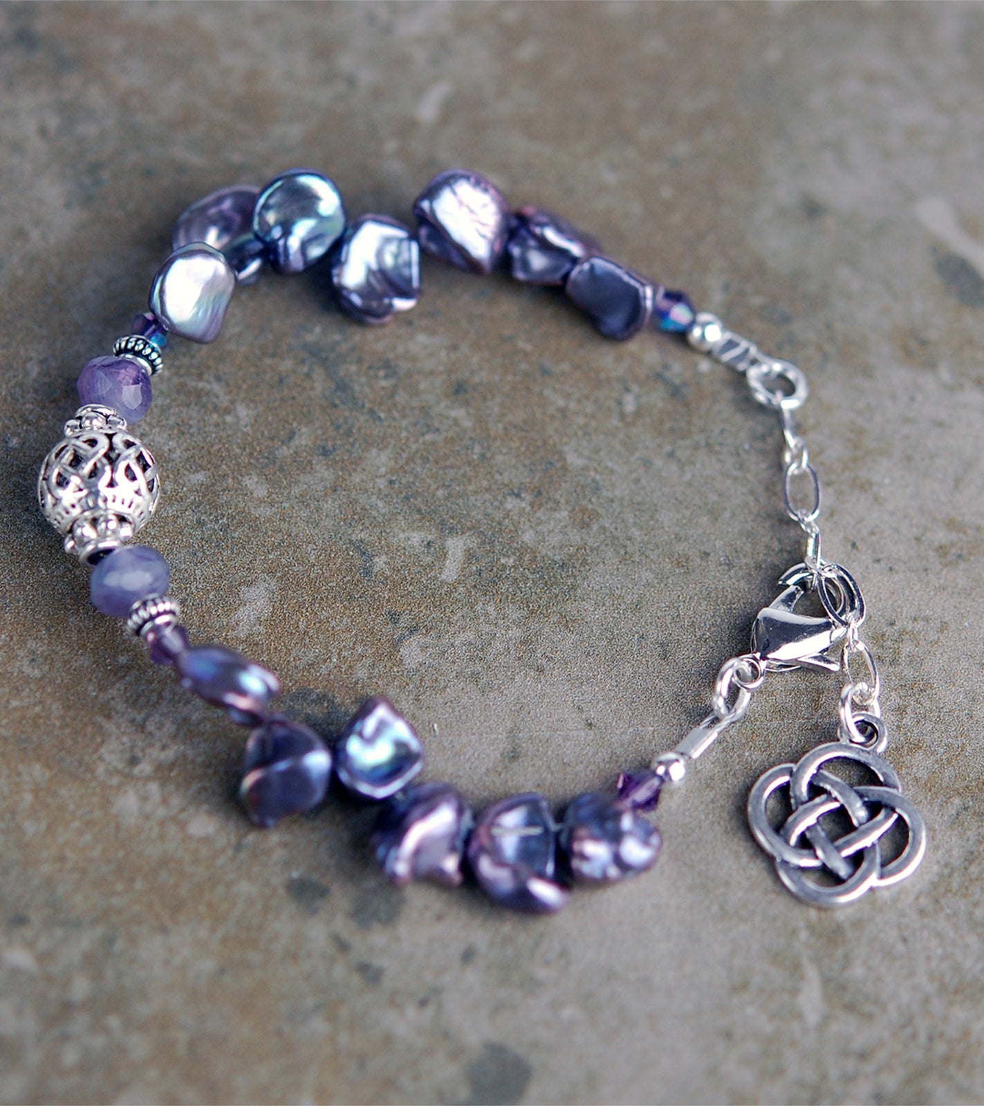 Deep Lavender Freshwater Pearl Bracelet