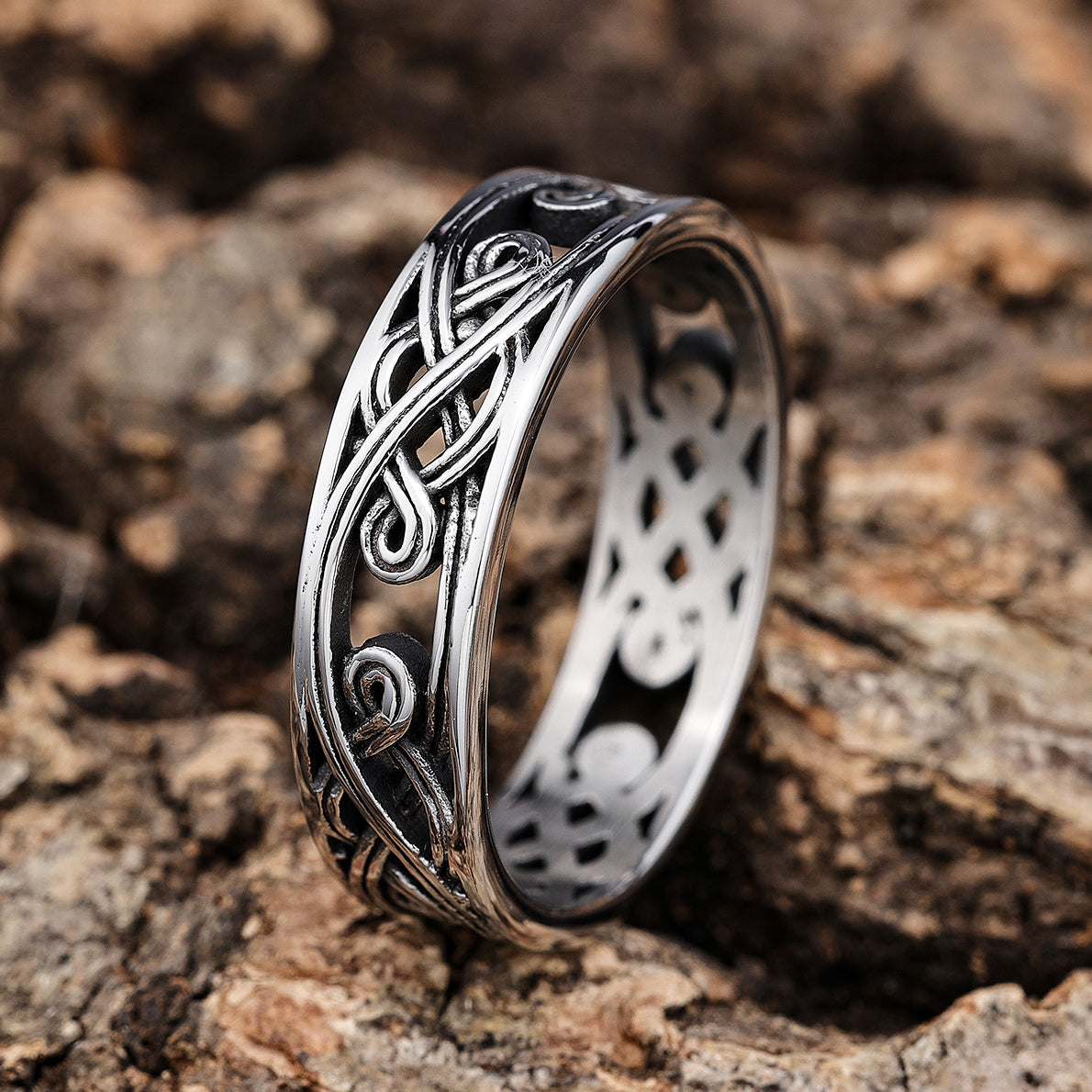 Open Celtic Scroll Knot Ring