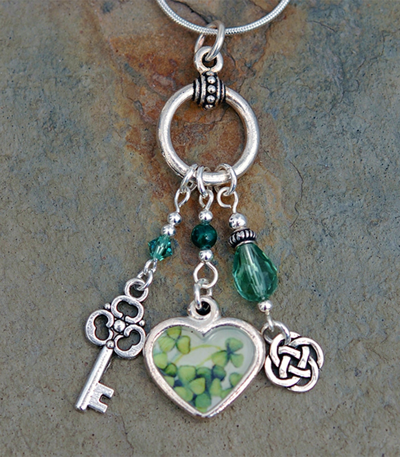 Legend of the Irish Shamrock Heart Pendant with Malachite