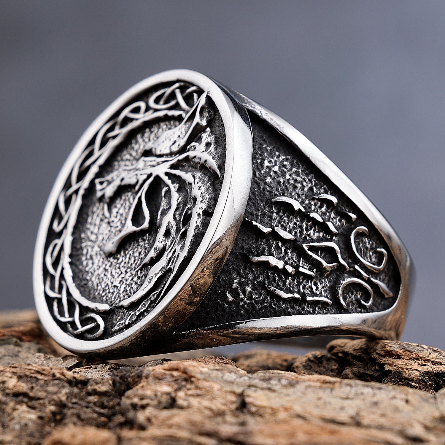 Celtic Wolf  with Celtic Knots Ring