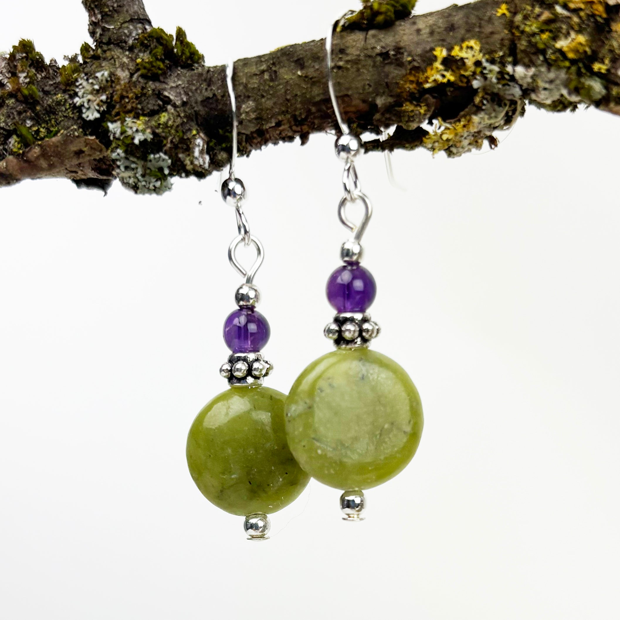 Puffy Coin Connemara Marble with Amethyst