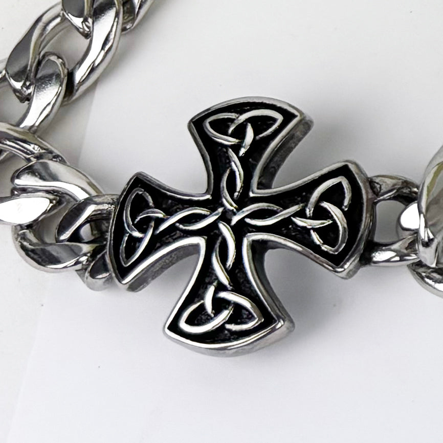 Heavy Chain with Celtic Symbol Men's Bracelet