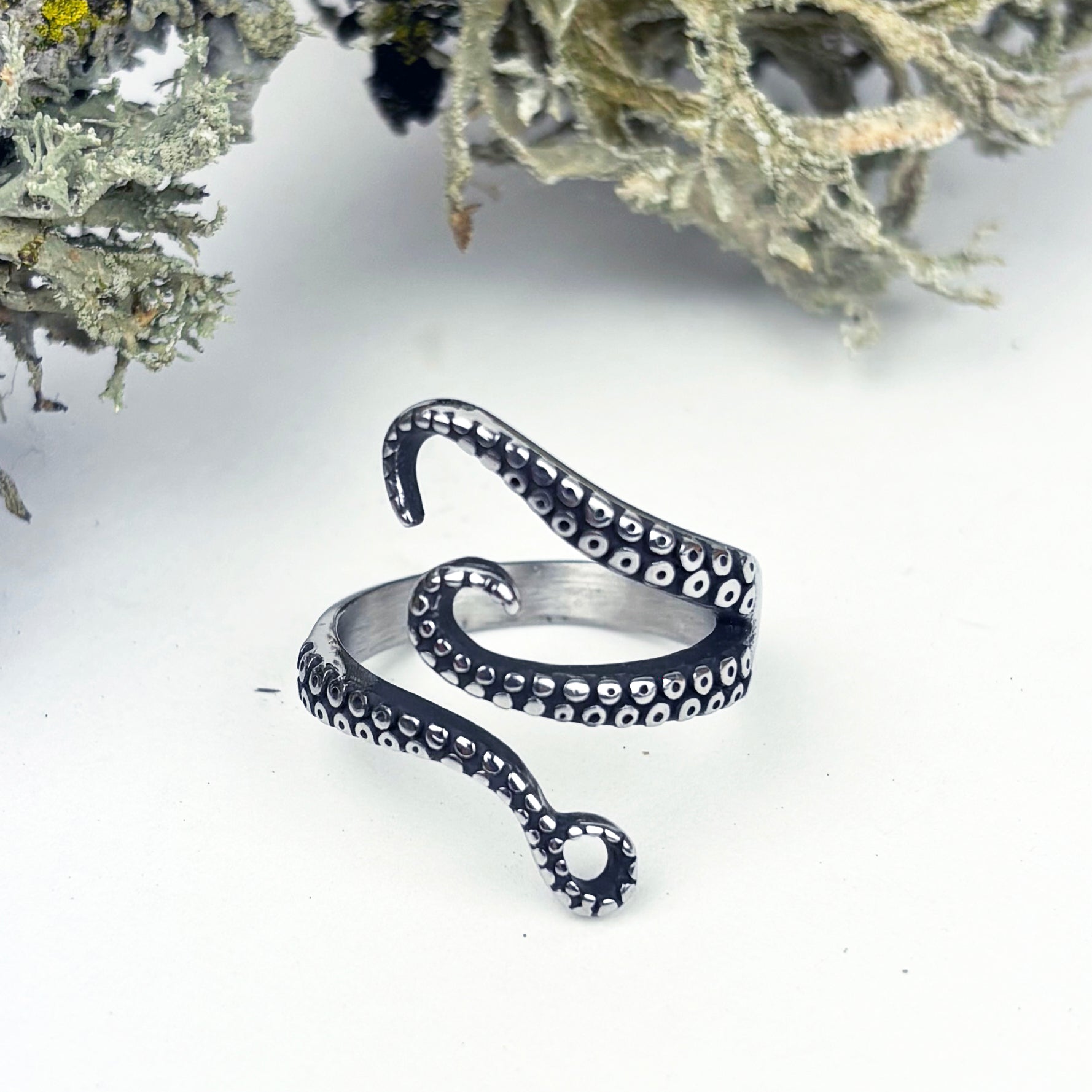 Deep Ocean "Release the Kracken" Ring