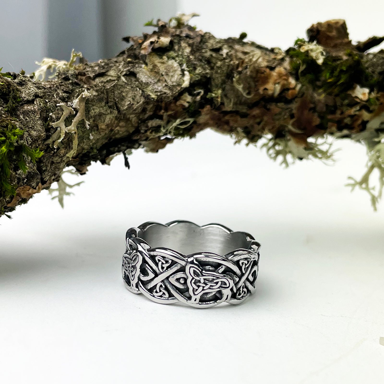 Solid Celtic Knot Band Ring