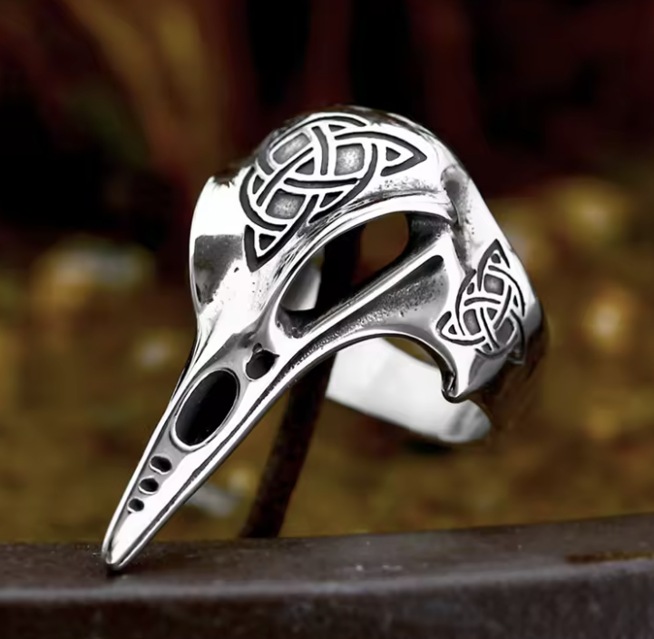 Raven Skull Ring with Triknot