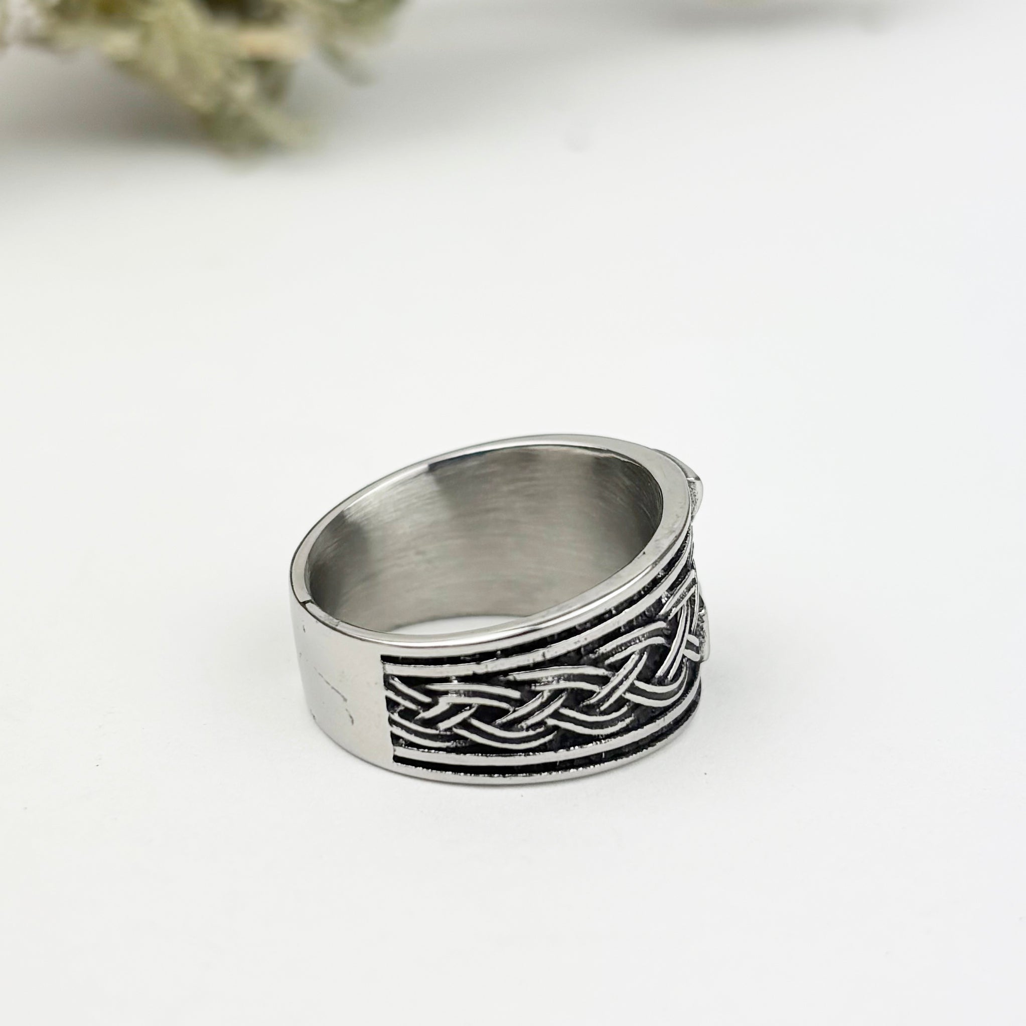 Thor's Hammer with Celtic Knots Ring