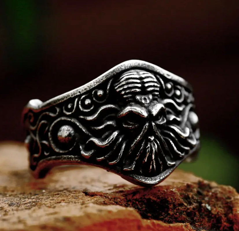 Ancient Kracken Shield Ring