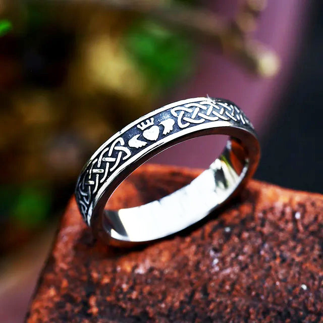 Narrow Claddagh and Celtic Knot Band Ring