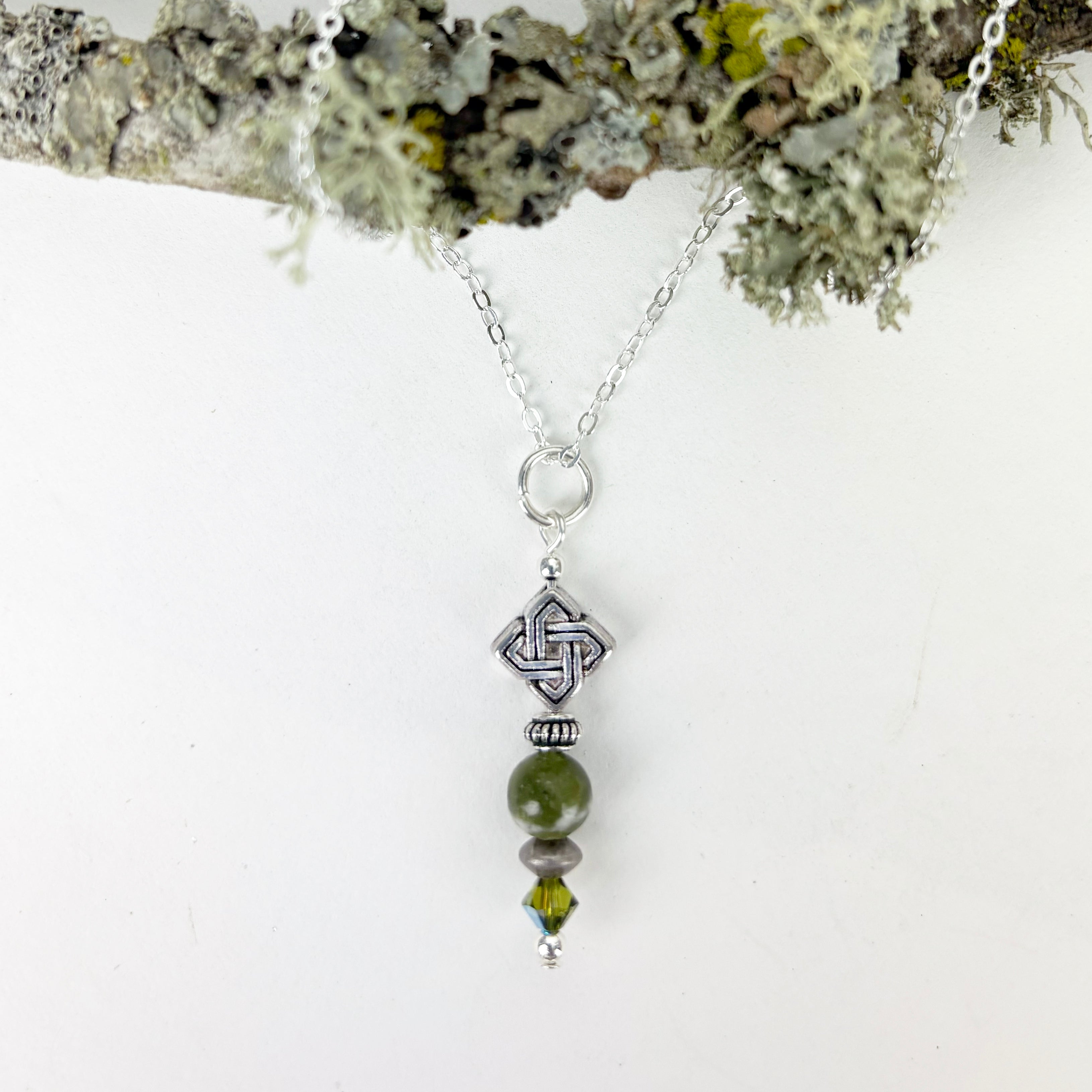 Connemara Marble with Diamond Celtic Knot