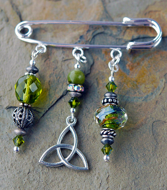 Green Garnet with Celtic Trinity Knot Pin
