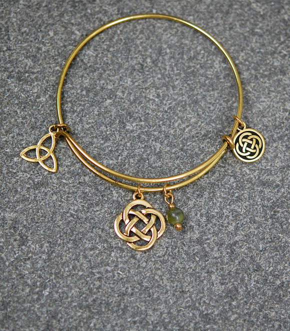 Connemara Marble Wire Bracelet with Lughs Knot