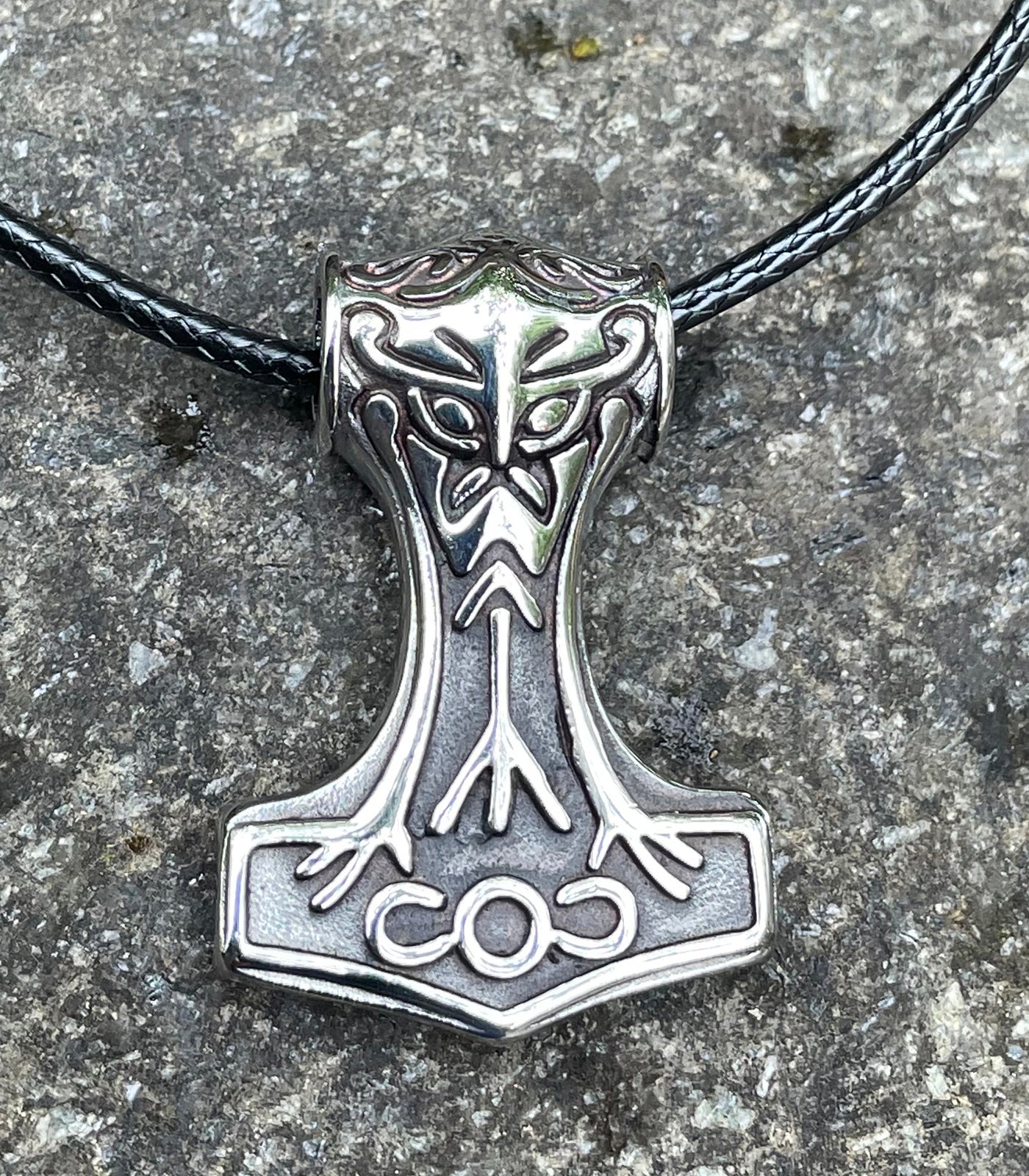Mjölnir, Thor's Hammer with Celtic Warrior Face (Small)
