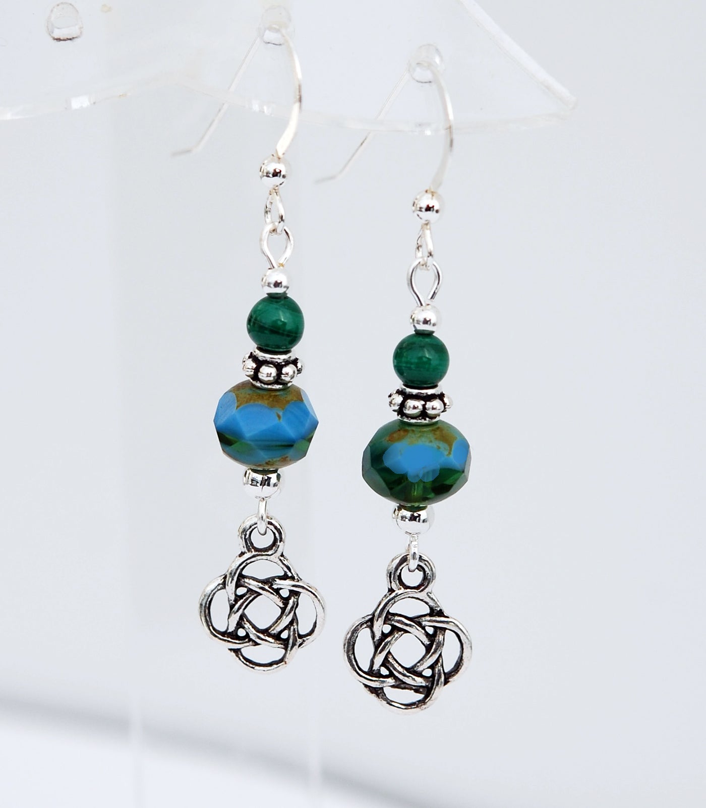 Malachite with Round Celtic Knot