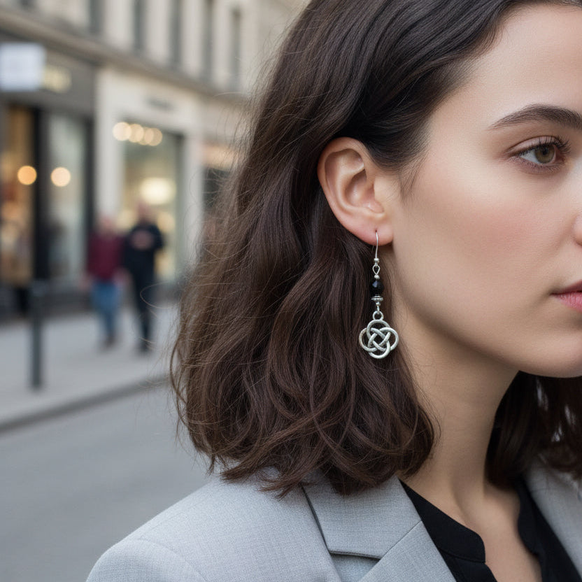 Black Onyx with Medium Celtic Lughs Knot