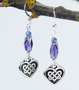 Tanzanite Gemstone with Faceted Chamber and Celtic Heart Knot