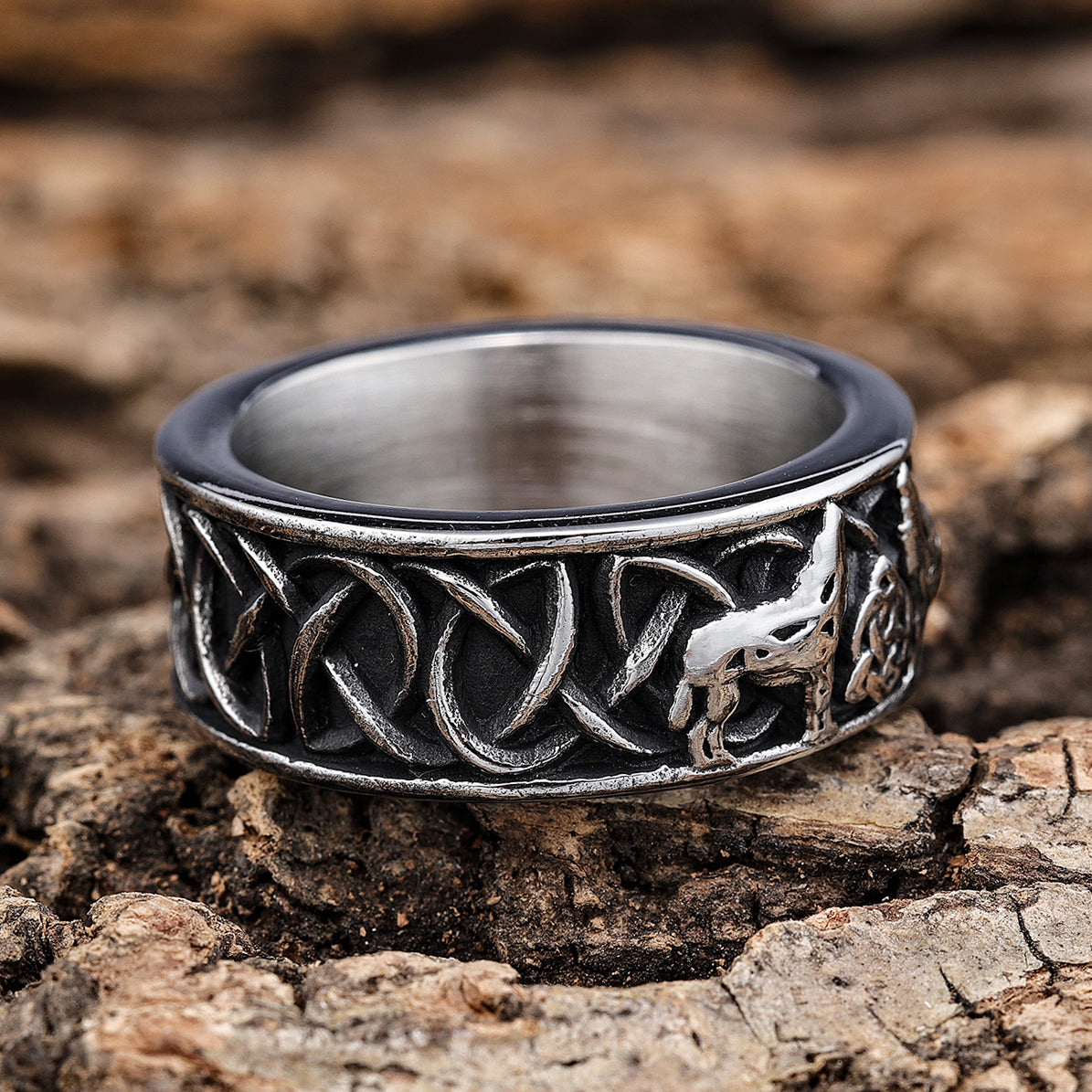 Celtic Knot Band with Twin Wolves and Tri Knot Center Band Ring