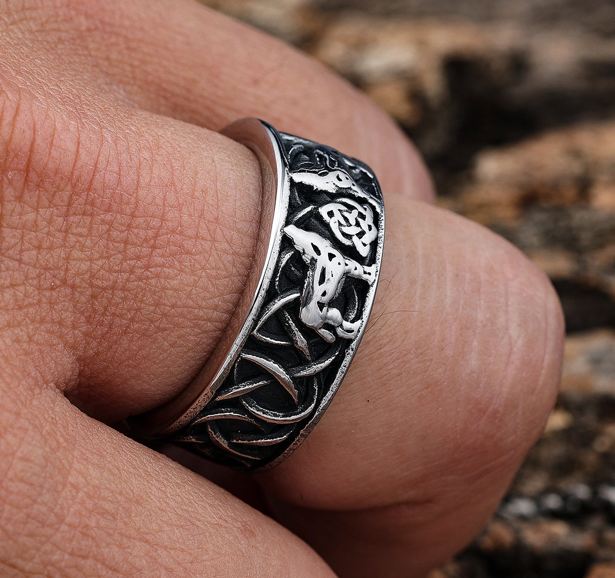 Celtic Knot Band with Twin Wolves and Tri Knot Center Band Ring